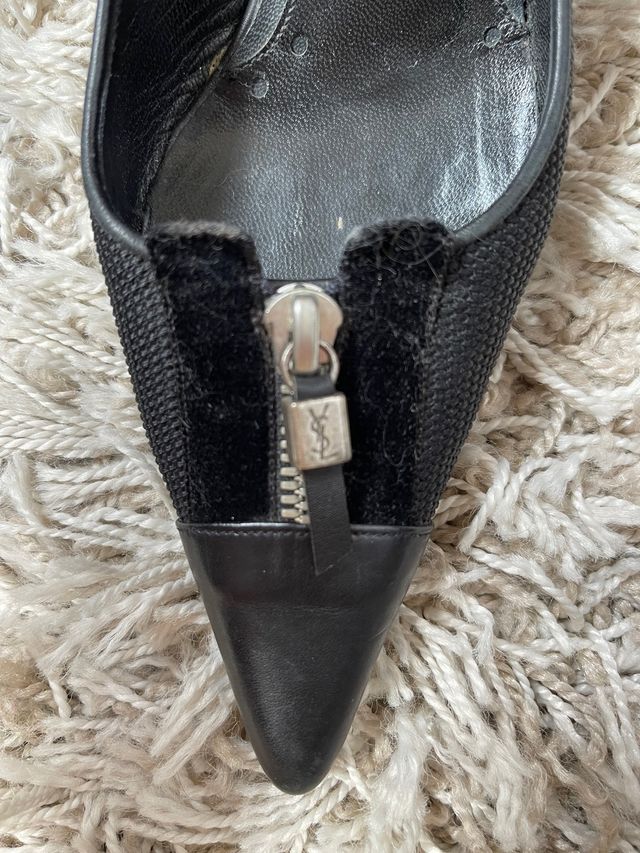 Sandálias Yves Saint Laurent