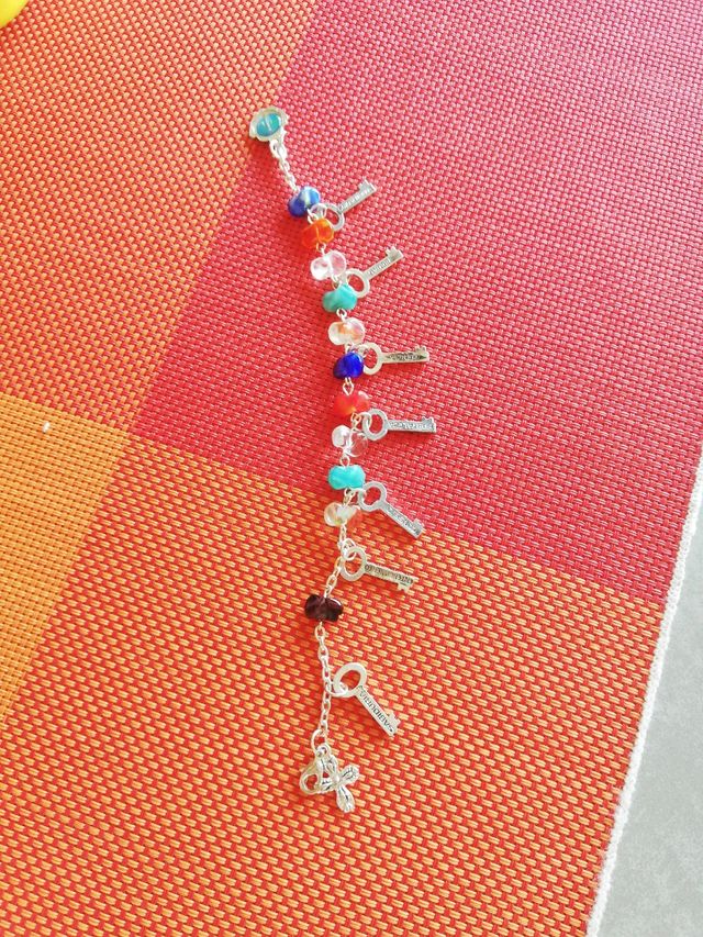 Pulsera religiosa