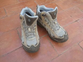 Botín Merrell talla 38