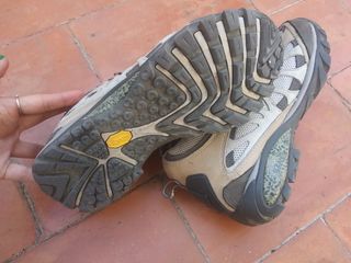 Botín Merrell talla 38