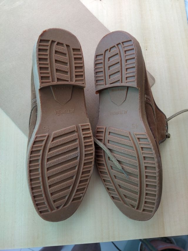 Zapatos de trabajo perforados - 45