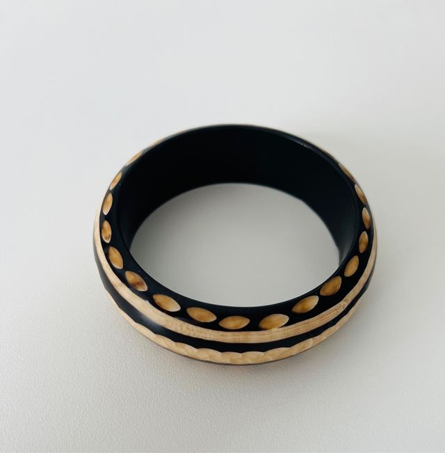 Pulsera rígida