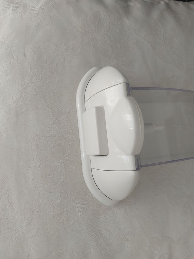 Dispensador, para baños y cozinas. Cantidad 8 unid