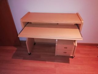 MESA DE ORDENADOR
