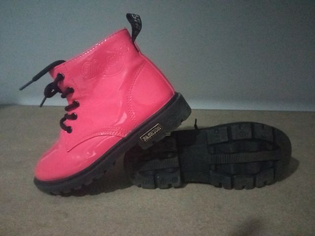 Botas de charol Rosa T34
