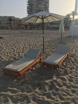 Tumbonas de madera playas y piscinas