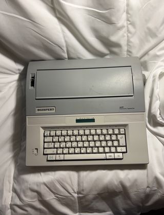Máquina de escribir antigua GISPERT