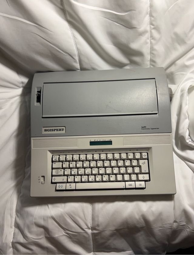 Máquina de escribir antigua GISPERT