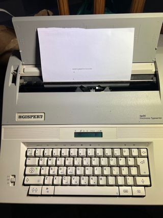 Máquina de escribir antigua GISPERT