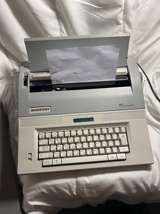 Máquina de escribir antigua GISPERT