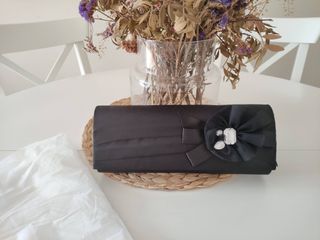 Bolso de mano tipo clutch negro