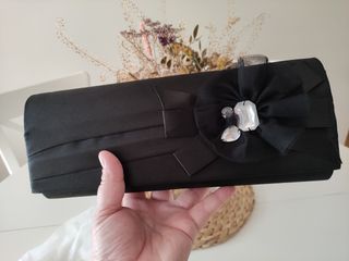 Bolso de mano tipo clutch negro