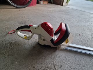 Cortasetos eléctrico 550W