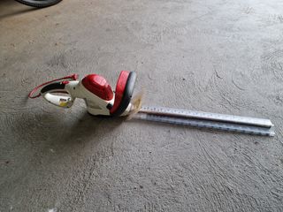 Cortasetos eléctrico 550W