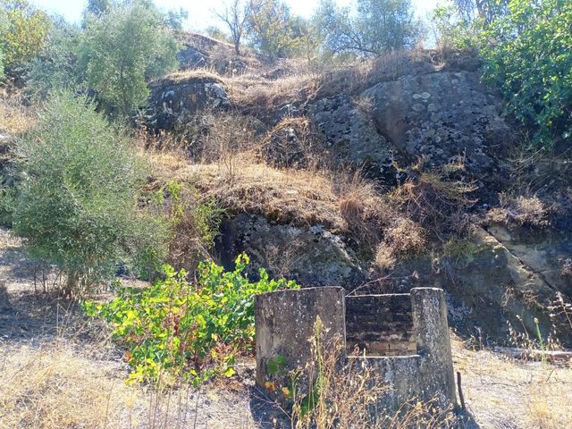 Casa 80m2 con 17000m2 a 3 min centro Olvera