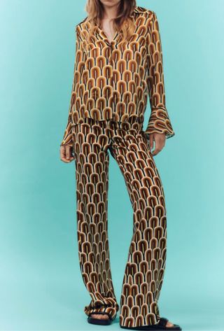 Traje de Zara. Nuevo con etiqueta 