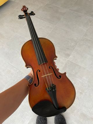 Violín luthier