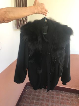 Chaqueta piel,cuello de zorro