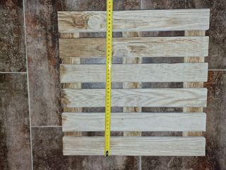 vendo baldosas de madera de pino de 40cm X 40cm
