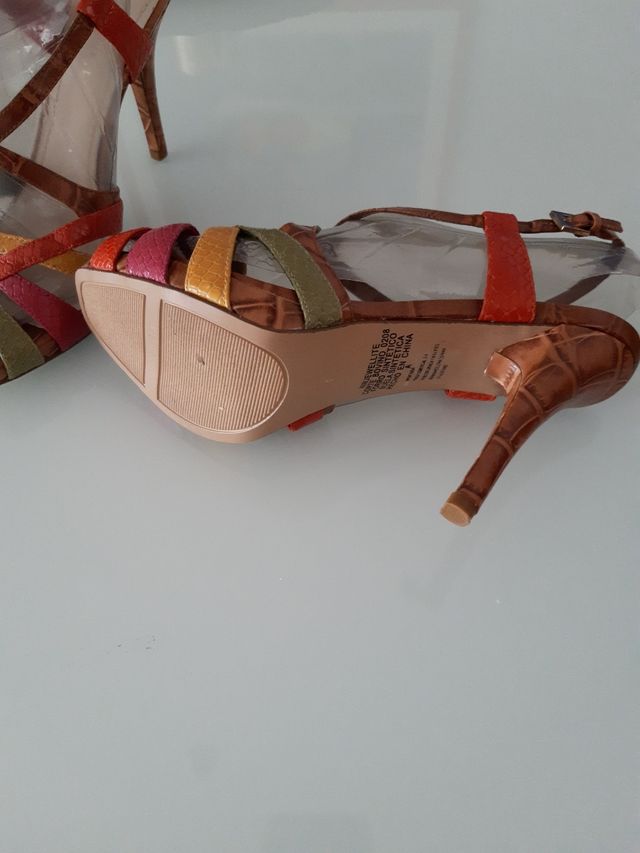 zapatos piel a estrenar c/tacón alto talla 37