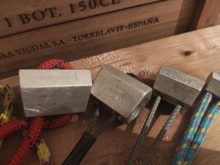 Material escalada Tascones varios