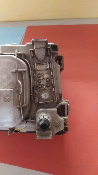 Faro izquierdo MERCEDES clase C W202