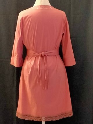 Bonito vestido Romanetti rosa palo bordado Talla L