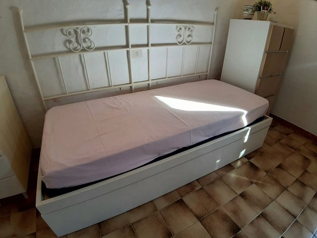 Divano letto singolo con letto estraibile