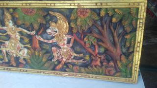 Mural policromado de Indonesia