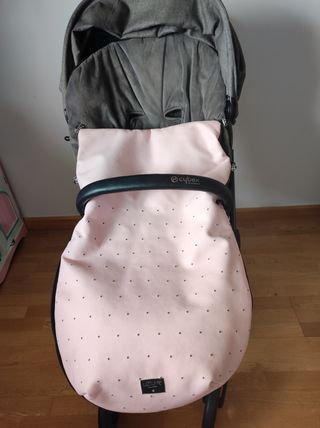 Precioso saco de silla, de la marca Uzturre