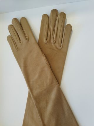 GUANTES ANTELINA MEDIOS CAMEL OSCURO 