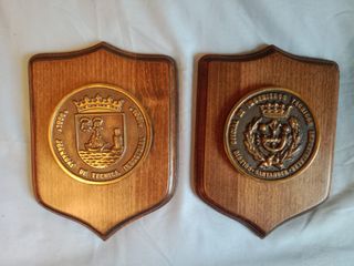 Metopas de madera y bronce antiguo