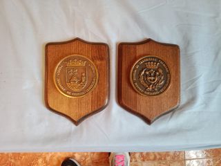 Metopas de madera y bronce antiguo