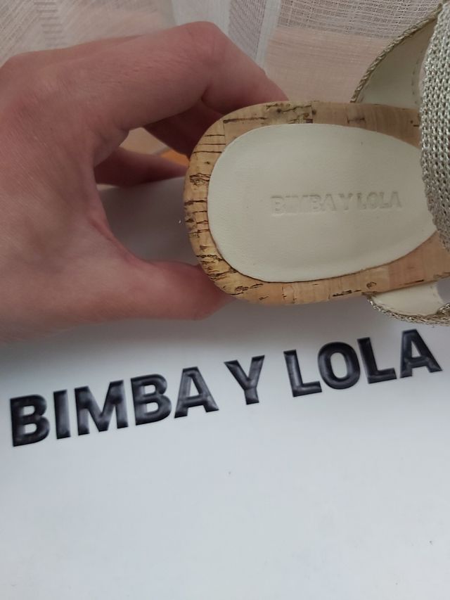 Sandalias cuña Bimba y Lola