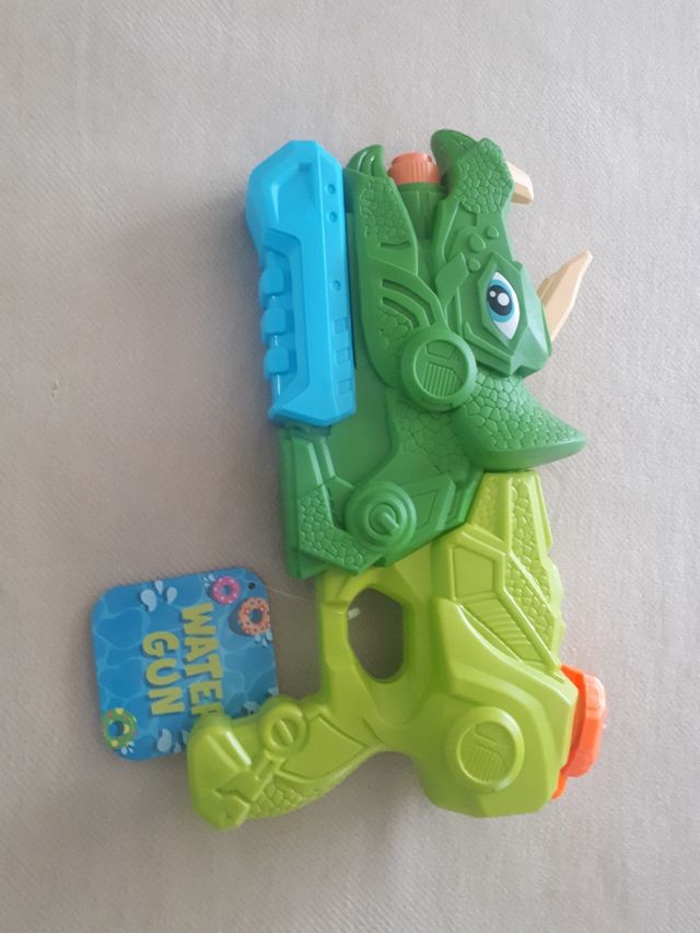 Pistola agua
