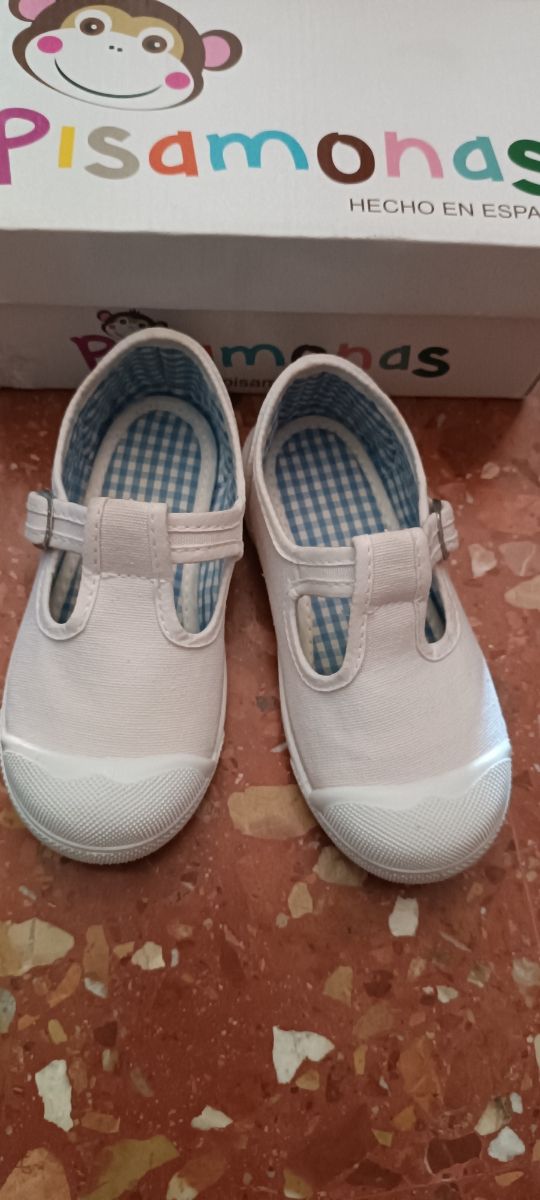 zapatillas pisamonas talla 25 blancas