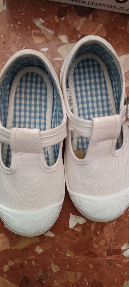 zapatillas pisamonas talla 25 blancas