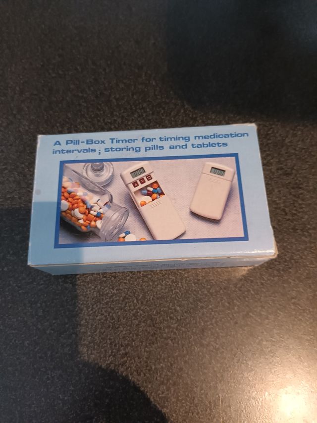 Pastillero con alarma nuevo