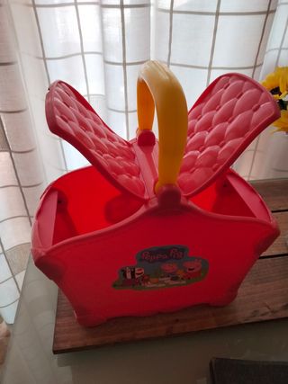 Cesta Peppa Pig y figura de George pig