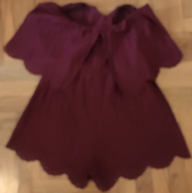 Mono corto talla 40 de H&M. Nuevo.