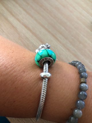 Dos charms Pandora cristal murano verde azulado