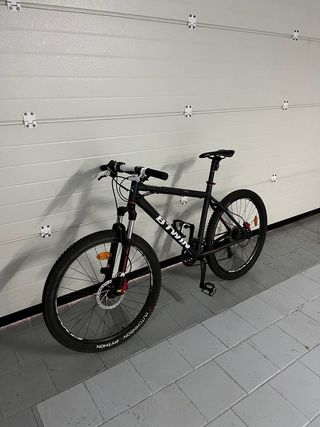 Bicicleta de montaña B-TWIN