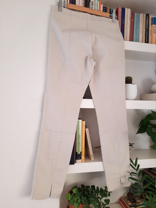 Pantalones beige de H&M