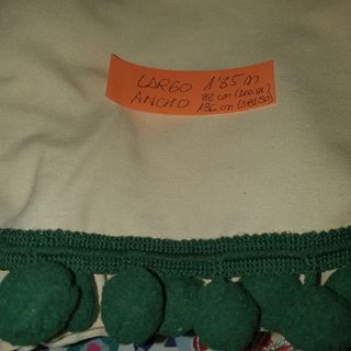 cortinas con borde verde pompones