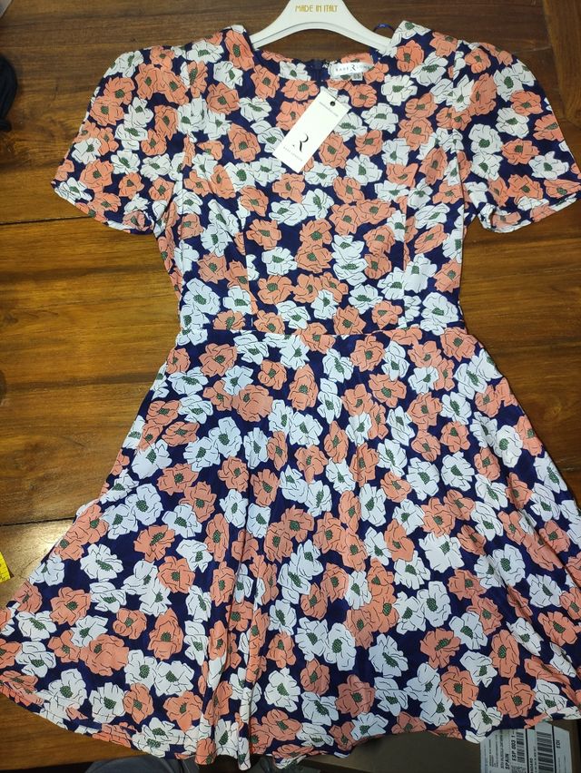 🌼 Vestido floral Rare London 🌼