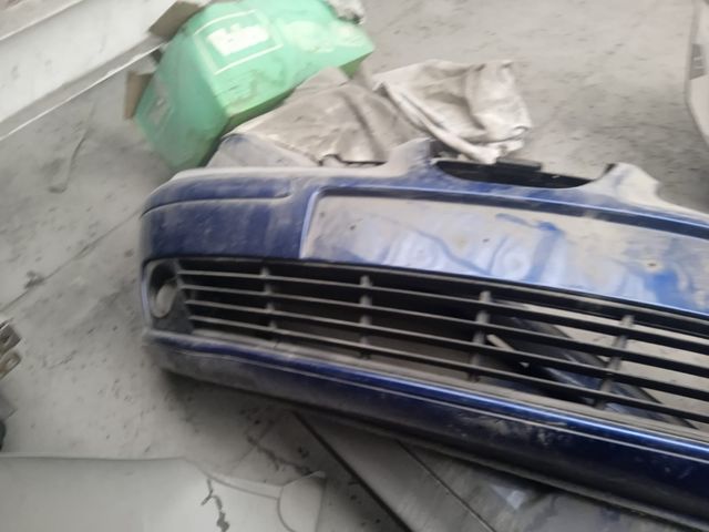 defensas delantera y trasera Seat Ibiza azul año 2