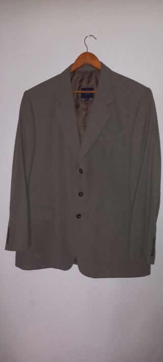 Americana para hombre gris