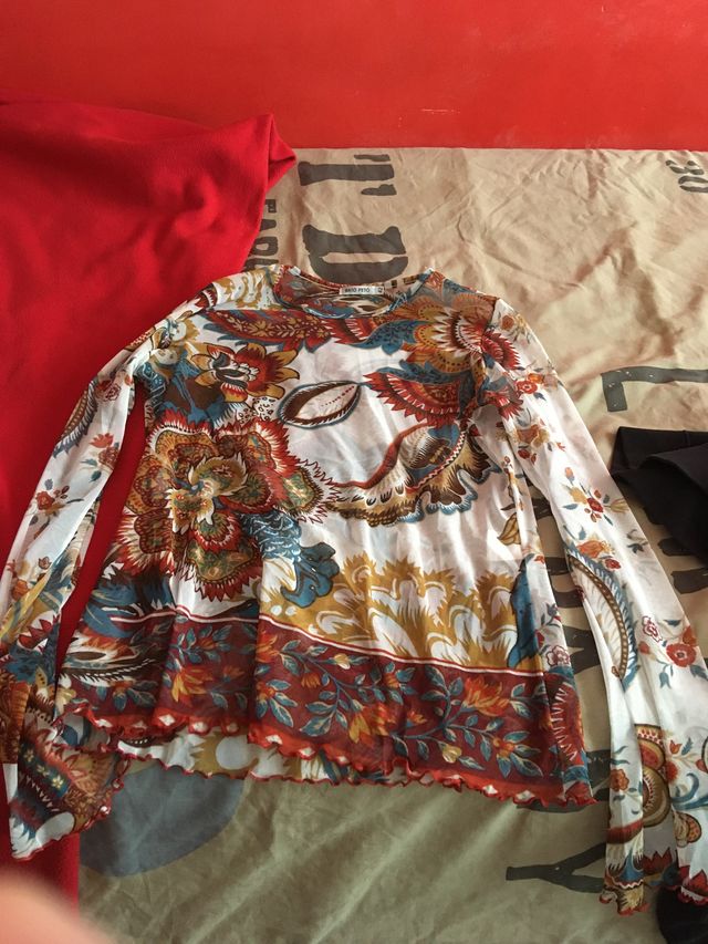 Conjunto falda y blusa