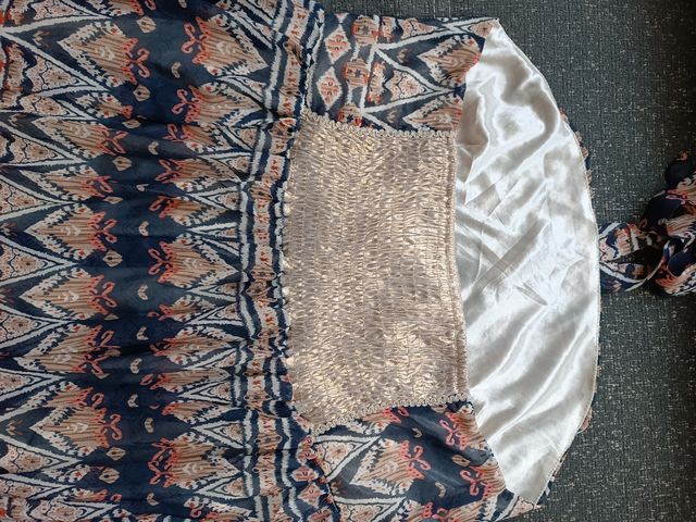 Vestido anudado al cuello