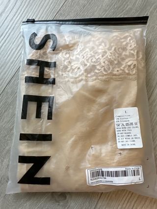 Shorts de faja ribete con encaje de talle alto